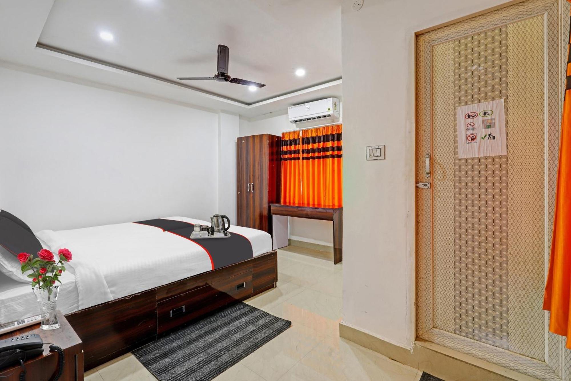 Hotel O Lakhi Guest House Гувахати Экстерьер фото